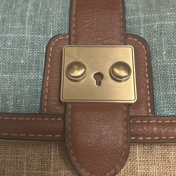 Merona hand clutch bag . Good condition. Preowned . 10 x 6.5 inches - Picture 2 of 10